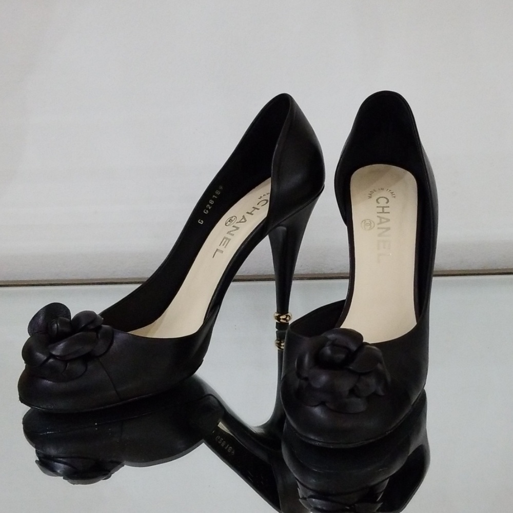 CHANEL Black Leather Camellia Peep-Toe Pumps - Picture 5 of 13